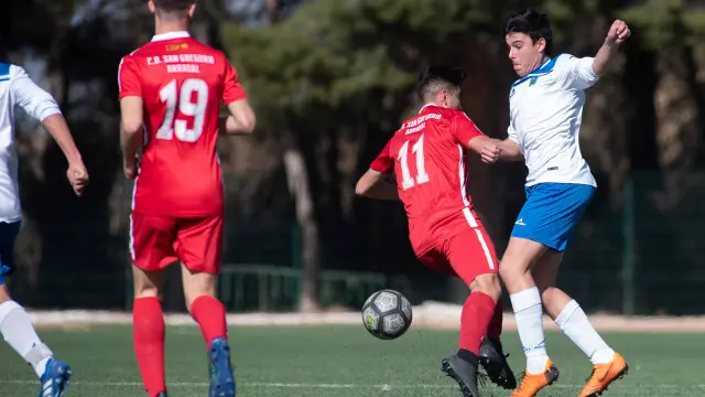 Fútbol. LN Juvenil- Marianistas vs. San Gregorio.