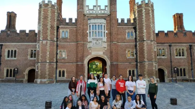 Un grupo de estudiantes de Vigo, durante su estancia formtiva en Inglaterra.