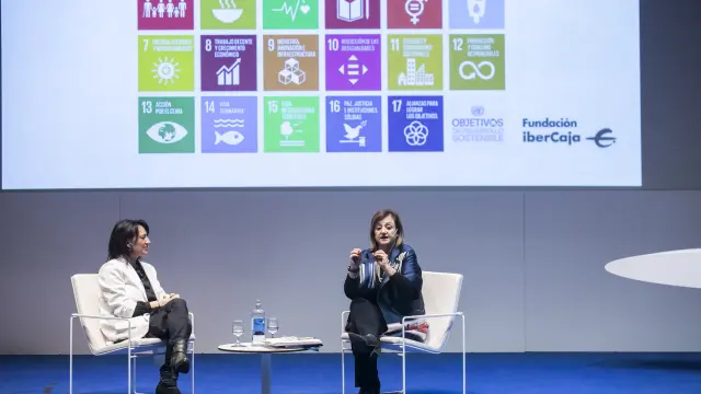 Cristina Gallach desgrana los ODS durante la ponencia que impartió en Ibercide.