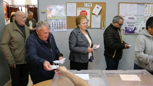 Los colegios electorales han abierto con normalidad en Aragón.
