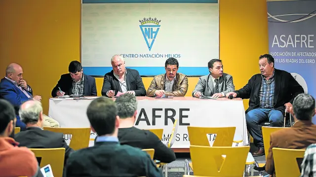 En el centro, Navarro (PP), Miramón (IU), Villagrasa (PSOE) y Marquesán (Vox)
