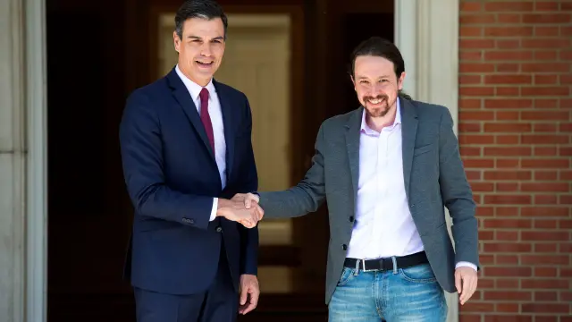 Pedro Sánchez recibe a Pablo Iglesias