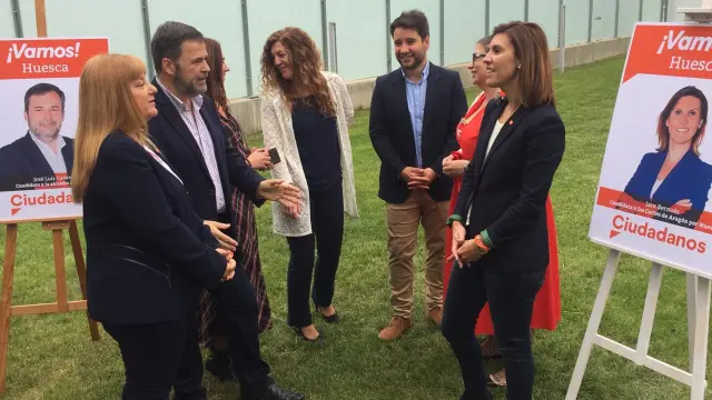 Componentes de las candidaturas municipal y autonómica de Cs en Huesca