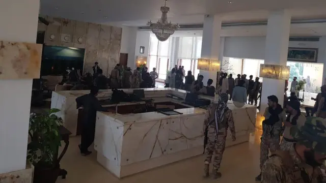 Hotel atacado en Pakistán.