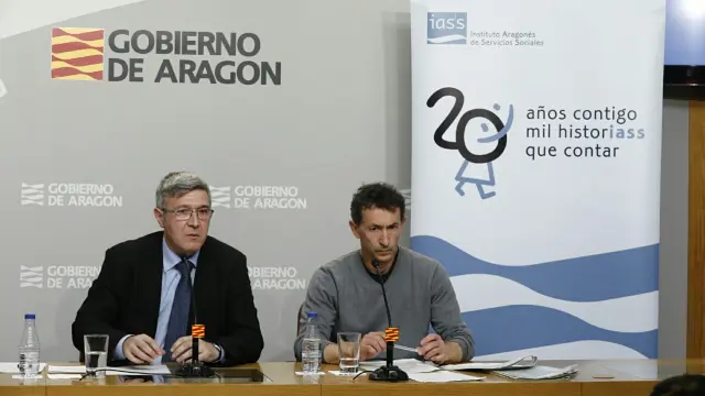 Joaquín Santos y Óscar Embid, este lunes, en rueda de prensa.