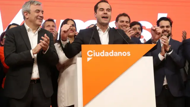 El candidato de Ciudadanos a la Comunidad de Madrid, Ignacio Aguado, durante su comparecencia en la sede del partido.