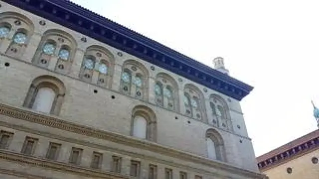 La Lonja de Zaragoza, situada en la plaza del Pilar, es uno de los edificios renacentistas más importantes de Aragón y del territorio peninsular.