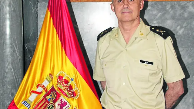 El general oscense Javier Mur, en la Brigada Aragón.