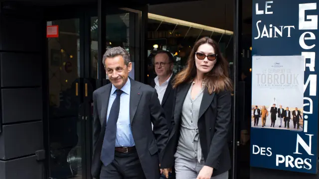 Nicolas Sarkozy y Carla Bruni, cuya relación se hizo pública justo con la llegada del primero a la presidencia de Francia, en 2007.