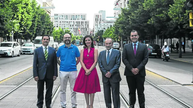 De izquierda a derecha: Carmelo Jiménez, Miguel Ángel García, Carmen Campos, Ramón Tejedor y Sergio Gómez.