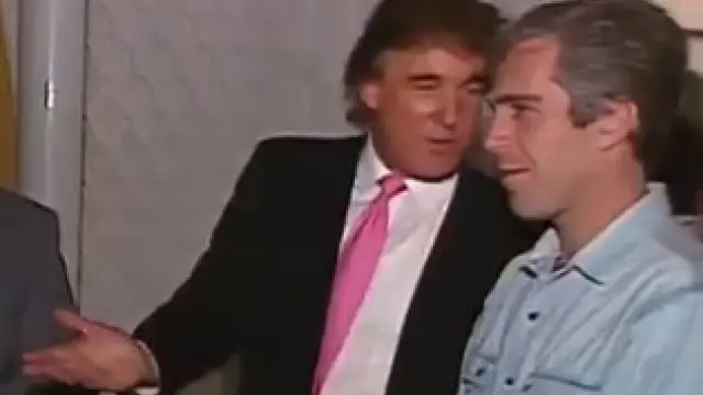 Trump, de fiesta con Epstein en 1992 en Mar-a-Lago, en Palm Beach (Florida).