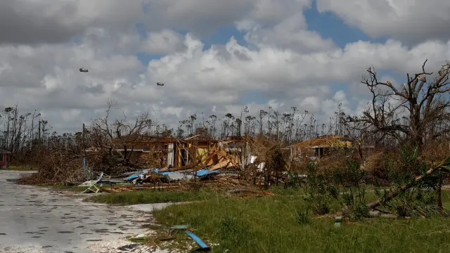 Casa destrozadas tras el paso de Dorian en Bahamas