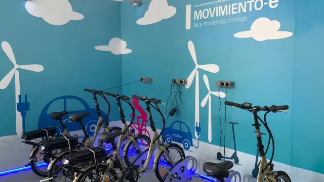 Endesa cuenta con una flota de bicicletas y patinetes eléctricos para sus trabajadores.