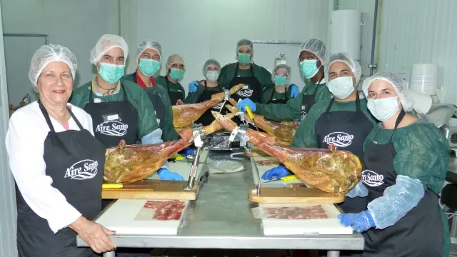 Curso de cortadores de jamón en la empresa Aire Sano.