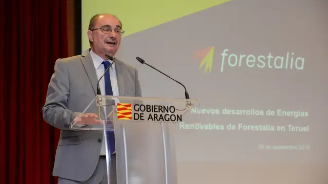 El presidente aragonés, Javier Lambán, al presentar el proyecto de Forestalia para Teruel.