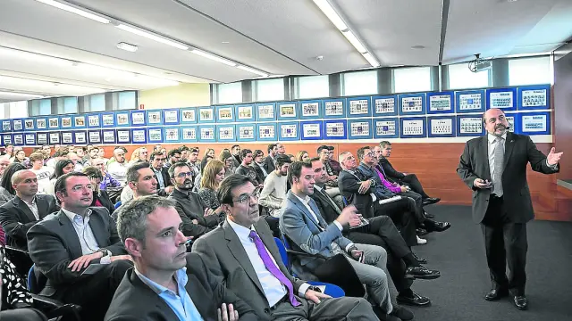 Enrique Garay, director general de Supermercados Alcampo, durante una ponencia en ESIC
