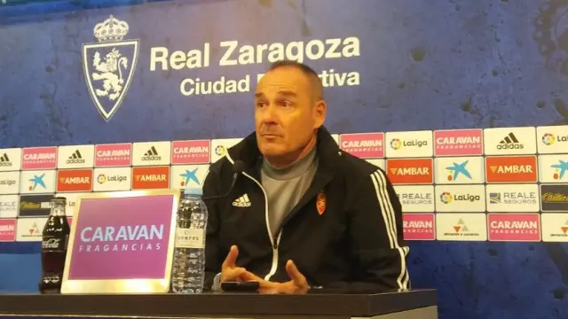 Víctor Fernández, durante la rueda de prensa de este viernes previa al partido de Almería.