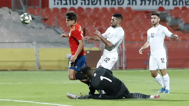 Un lance del partido entre Israel y España sub-21 disputado en Tel Aviv
