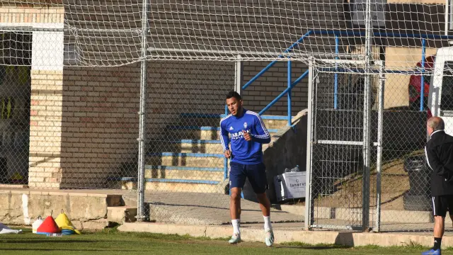 Luis Suárez durante la sesión de entrenamiento de este jueves.