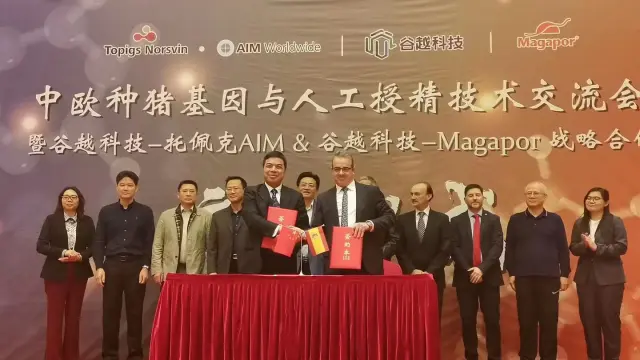 El director general de Magapor, Jesús Mena, ayer en la firma del protocolo del proyecto en China.