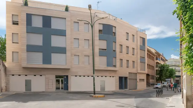 Proyecto Loreto (Huesca), empresa instaladora RP Revestimientos y arquitecto Luis Franco Gay.