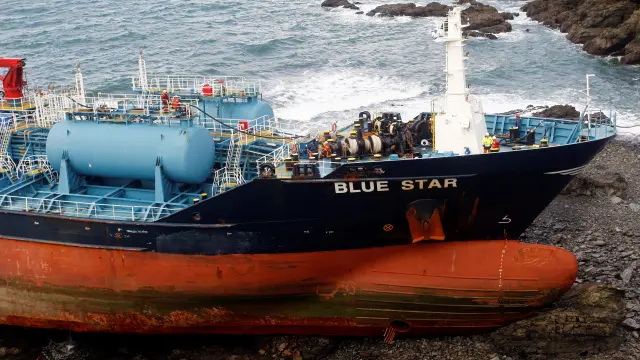 El buque 'Blue Star' encalló la medianoche del 24 de noviembre.