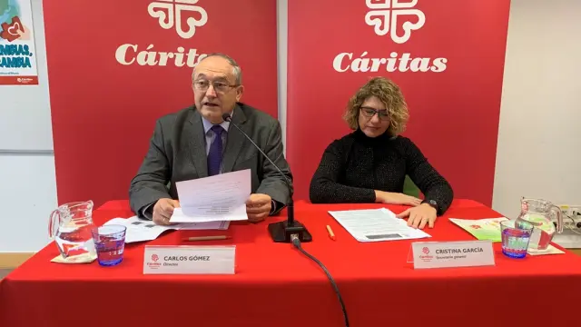 Carlos Gómez y Cristina García durante la presentación esta mañana.