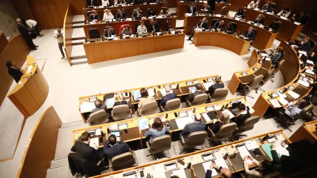 Los parlamentarios aragoneses, en el pleno que ha aprobado este lunes los presupuestos de 2020.