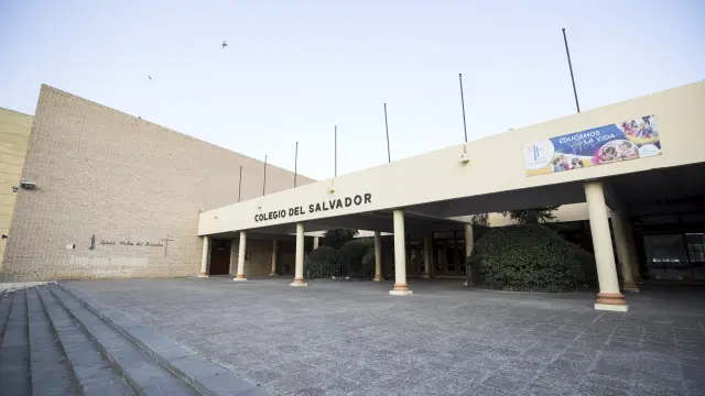 Fachada del Colegio del Salvador.