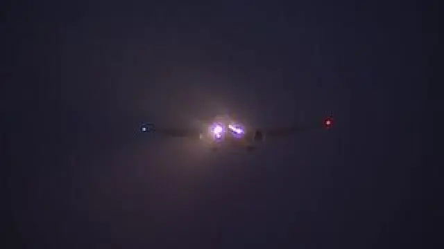 El Boeing 767 en el que viajaban 147 personas ha tomado tierra a las 19:10 horas