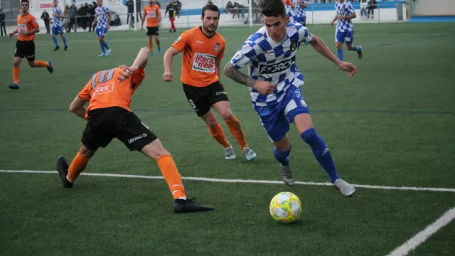 Fútbol Tercera División: Tamarite-Binéfar.