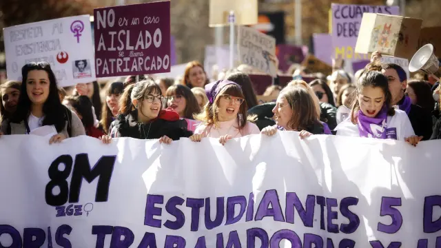 Manifestación estudiantil en el Día de la Mujer en Zaragoza.