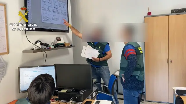 La operación ha sido dirigida por el Equipo de Delitos Tecnológicos de la Guardia Civil de Huesca.