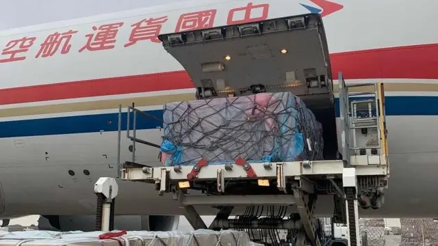 Avión con mascarillas procedente de Shanghai