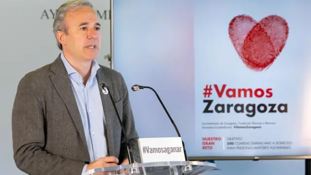 El acalde, Jorge Azcón, ha presentado la plataforma 'Vamos Zaragoza' para canalizar donaciones