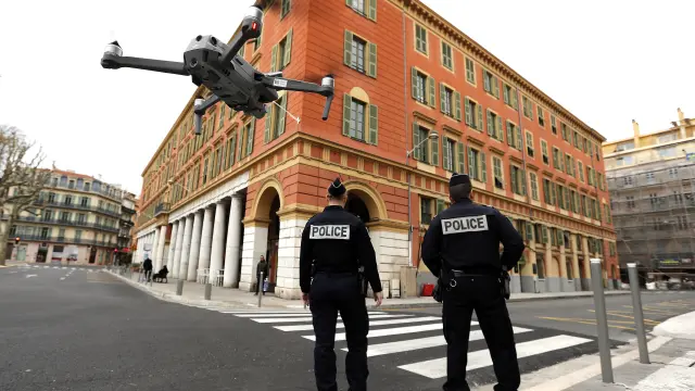 Calles de Niza vigiladas con drones