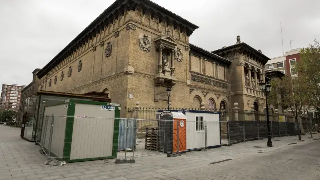 Aspecto que presenta el Museo de Zaragoza tras las suspensión de las obras de restauración