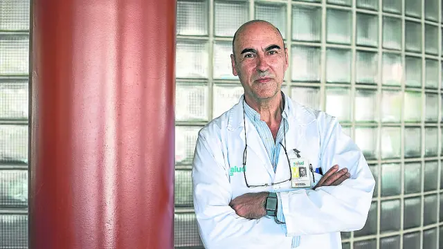 DOCTOR VALERO PEREZ CAMO ( HOSPITAL CLINICO UNIVERSITARIO ' LOZANO BLESA ' ) / 08/04/2020 / FOTO : OLIVER DUCH [[[FOTOGRAFOS]]]