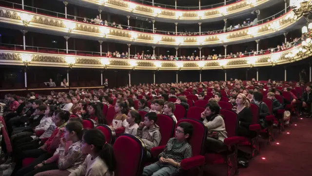 El Teatro Principal de Zaragoza se llenó el pasado febrero para la XIX Jornadas de Introducción a la Danza. Podrá reabrir pronto, pero con el aforo limitado.