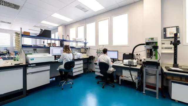 Laboratorio de Ciencia e Ingeniería de Materiales en Itainnova.