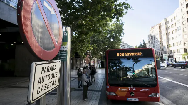 Parada de la línea de Casetas en Zaragoza.