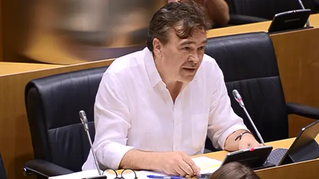 El diputado de Teruel Existe, Tomás Guitarte, durante una intervención en la comisión para la reconstrucción del Congreso.