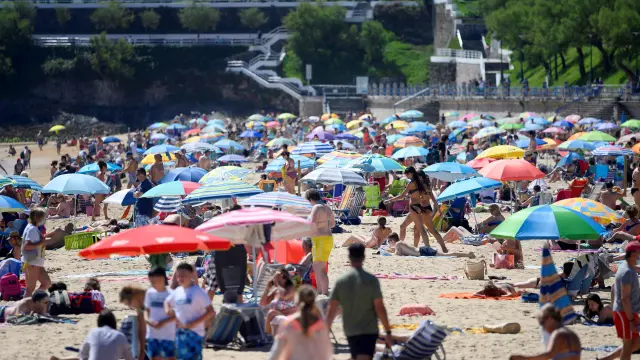 Las playas de Santander estrenan sistemas de conteo para controlar el aforo