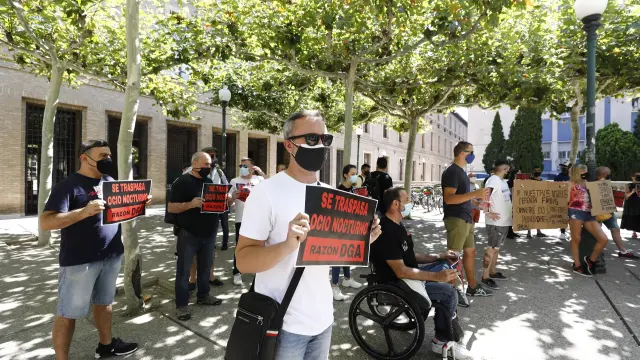 Protesta de los empresarios del ocio nocturno en Zaragoza