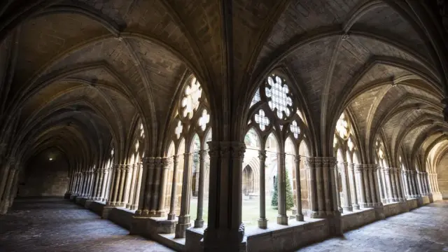 El imponente claustro del Monasterio de Veruela