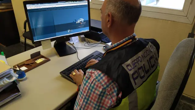 Equipo de investigación de delitos informáticos de la Jefatura Superior de la Policía Nacional en Aragón