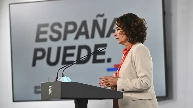 Rueda de prensa de María Jesús Montero tras el encuentro entre Casado y Sánchez