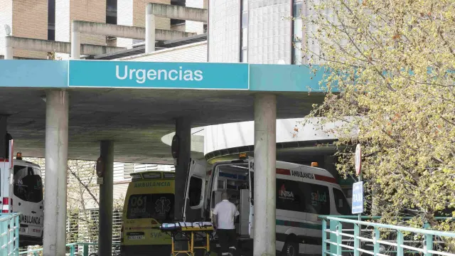 Entrada al servicio de Urgencias del Hospital Clínico de Zaragoza.
