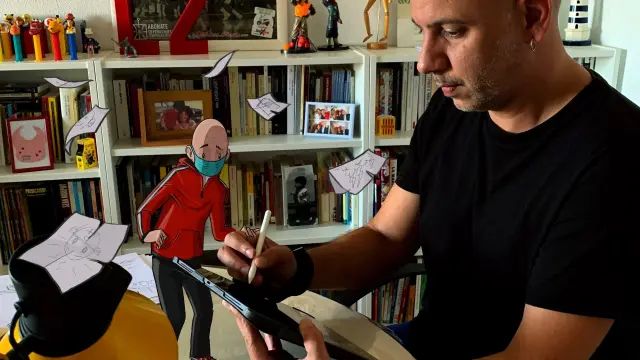 El dibujante oscense Lorenzo Caudevilla, con el personaje de su cómic 'La vida interior'.