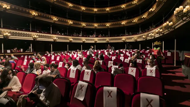 El Teatro Principal ya ha iniciado la devolución del importe de 160 localidades para las cuatro funciones de 'Señora de rojo sobre fondo gris'